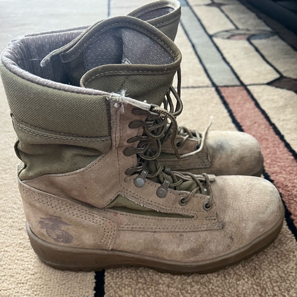 Fatigue Boots 8 1/2 great for hunting or costume great condition